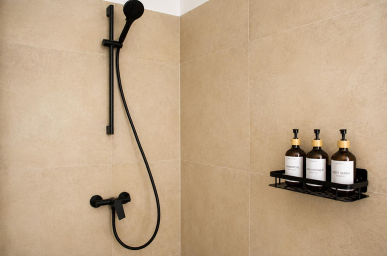 Bathroom 2, Arena city apartment- free parking, Pula