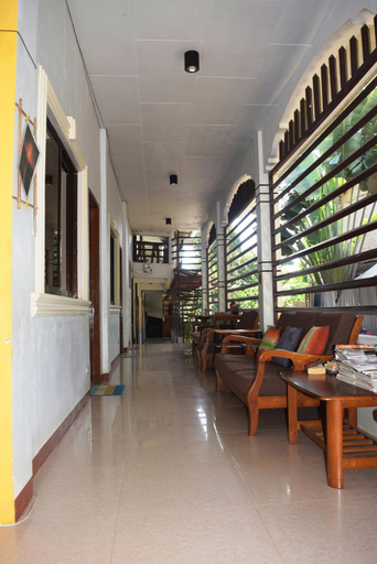 Public Area 2, St. John Island View Pensionne, El Nido