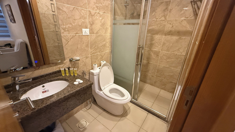 Bathroom 4, Jewheret Alswefiah hotel suites, Amman