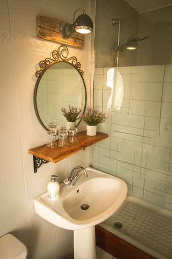 Bathroom 3, Bed and Breakfast Les Airelles, Hautes-Alpes