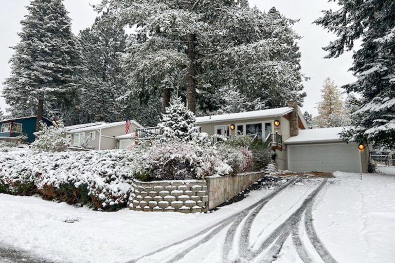 Room 3, Lake View Getaway in Hayden, Kootenai