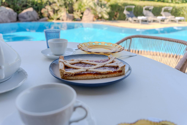 2, Villa Flor, Exclusive Property With Pool in Stintino, Sassari