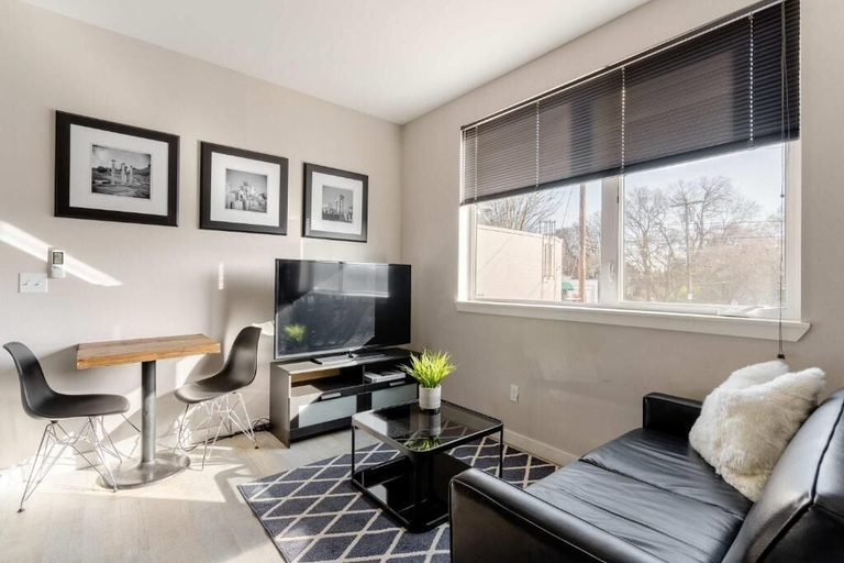 Living area 5, The Asylum by Stay Portland - Hawthorne, Multnomah