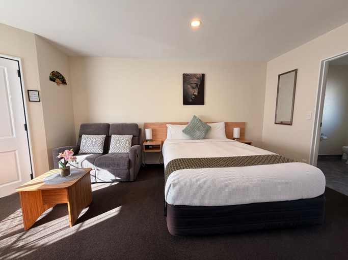 Bedroom 3, Tudor Lodge Motel, Nelson