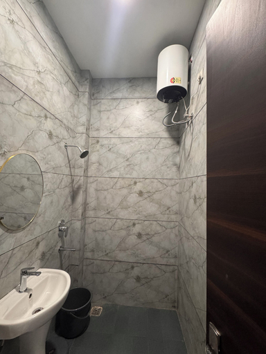 Bathroom 4, Hotel Temple Way, Amritsar