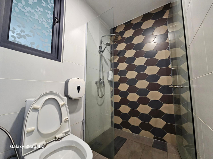 Bathroom 3, Lovely Vivacity Jazz Suite 2 Cozy Condo 2 Card LV6, Kuching