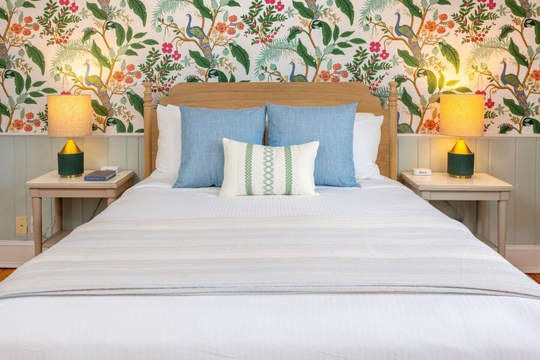 Bedroom 2, Breakwater Inn, York