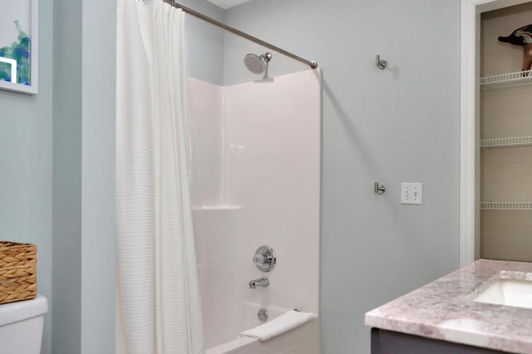 Bathroom 5, Beach Dreams, Gulf