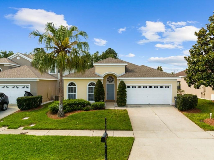 4, South Facing Pool 4 Bedroom 3 Bath Villa villa, Osceola