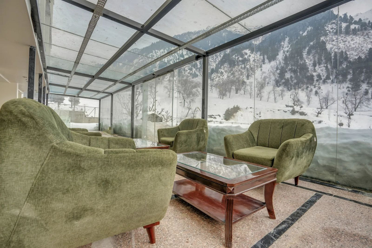 Interior 2, Badar Resorts & Spa by Stay Pattern, Ganderbal