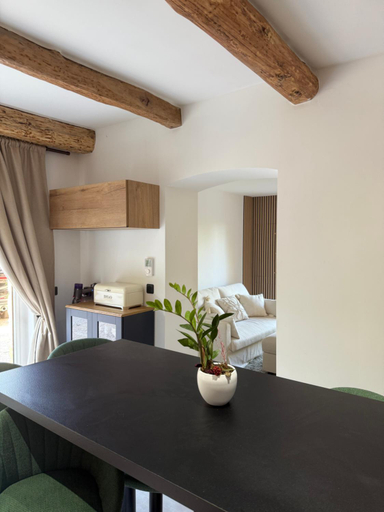 Others 5, Maison de l'olivier, Var