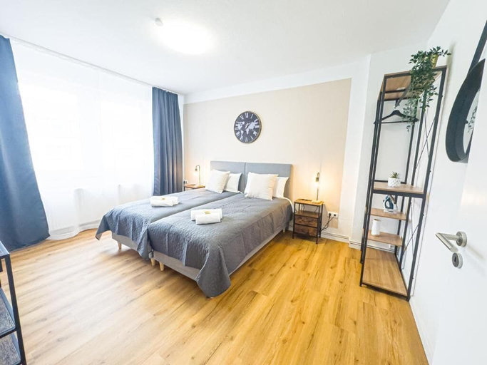 Room 2, Meyerstraße 102, Bremen