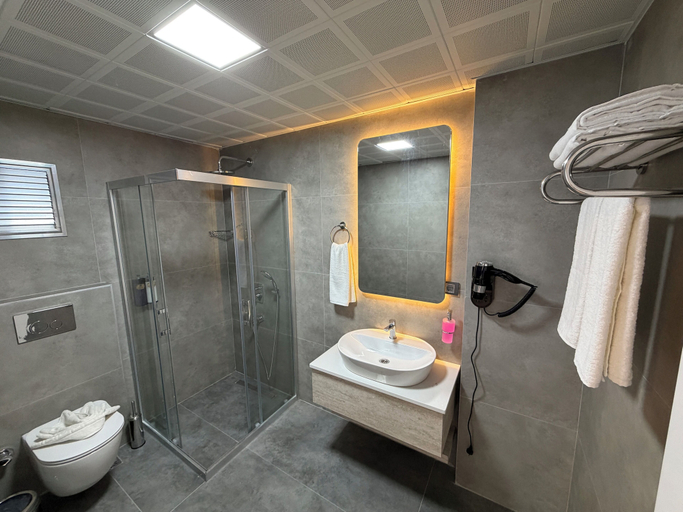 Bathroom 3, ALTINAY SUIT HOTEL, Antalya