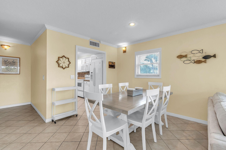 Dining 2, Bayview Villas 101, Pinellas