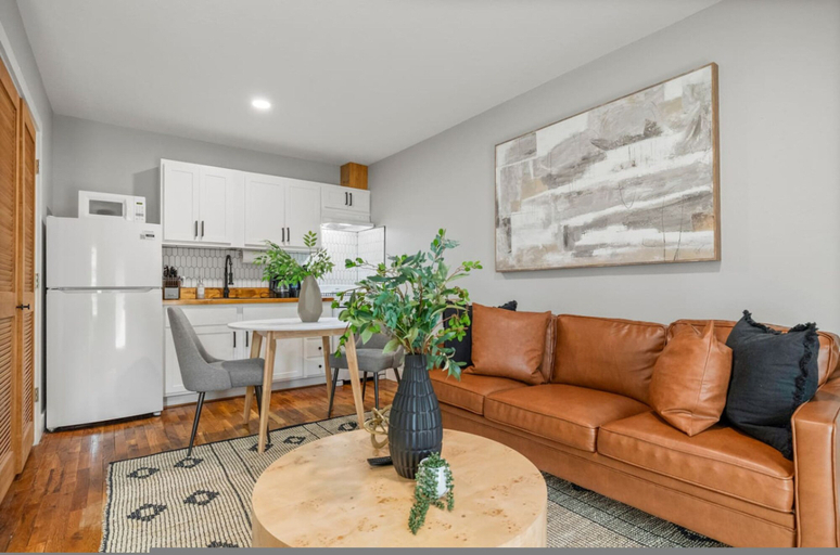 Room 3, Central Houston Studio Near Eado and Downtown, Houston