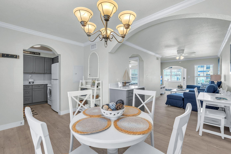 Dining 3, Barefoot Beach Resort A105, Pinellas