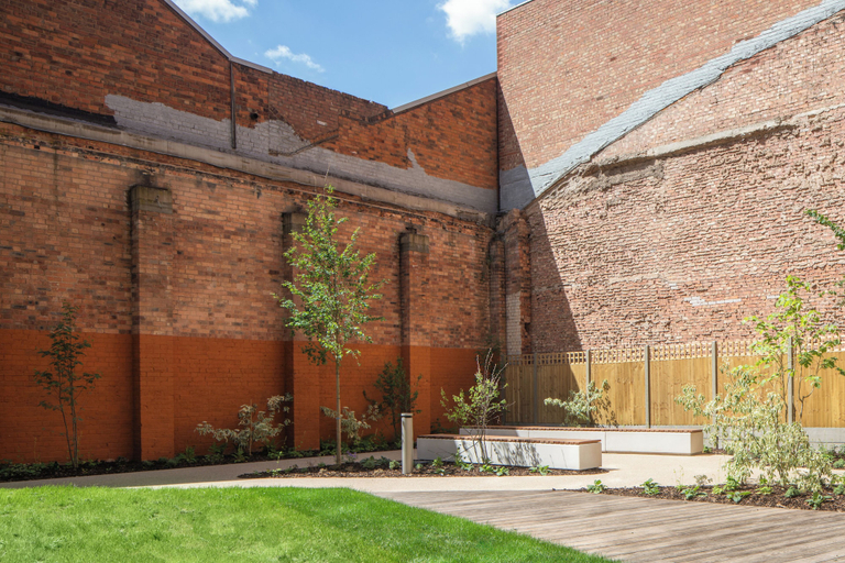 Garden 5, StayCozy Apartments in Birmingham, Birmingham