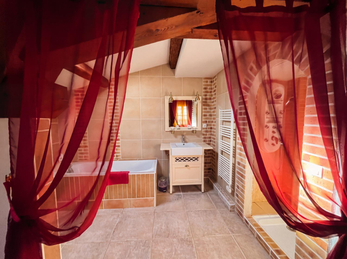 Bedroom 2, Chateau Borie Neuve, Aude