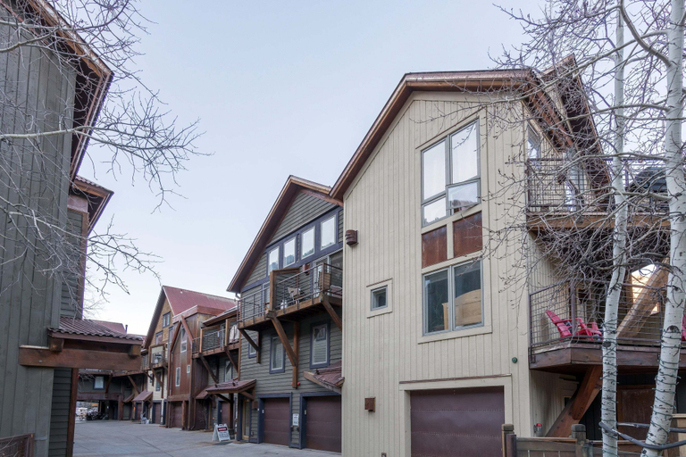 Exterior 5, Slopeside Hideaway 2 Bedroom Condo, San Miguel