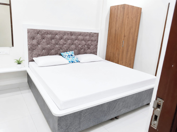 Room 2, Hotel Guru Kripa Near Golden Temple, Amritsar