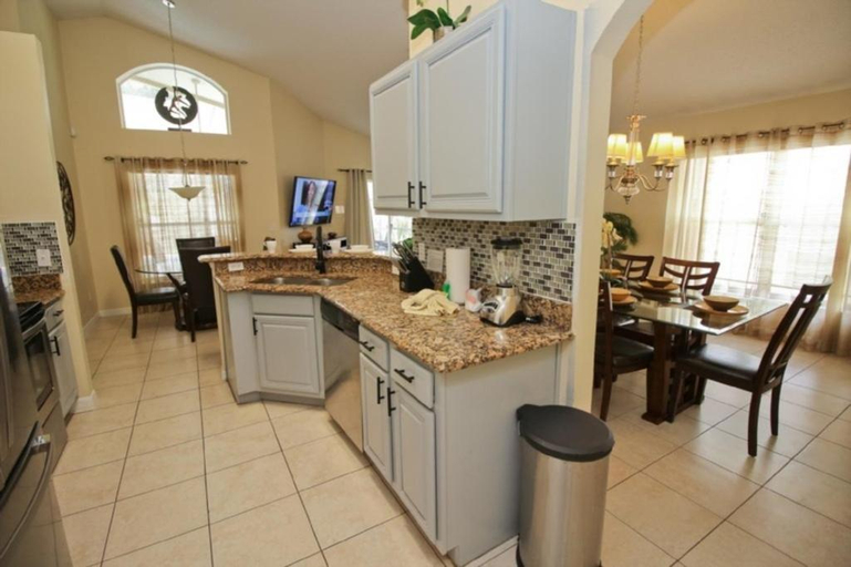 3, Gorgeous 4 Bed Home In Gated Community! villa, Osceola