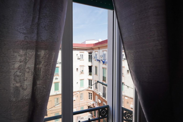 Others 4, Casa AGNESE B&B, Napoli