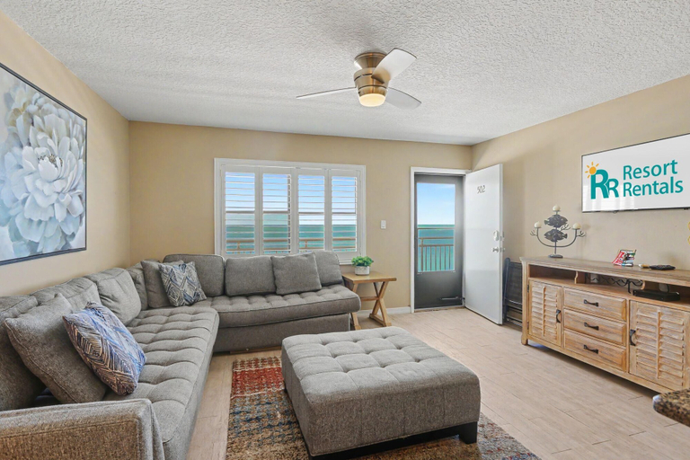 Living area 5, Sunset Chateau 502, Pinellas