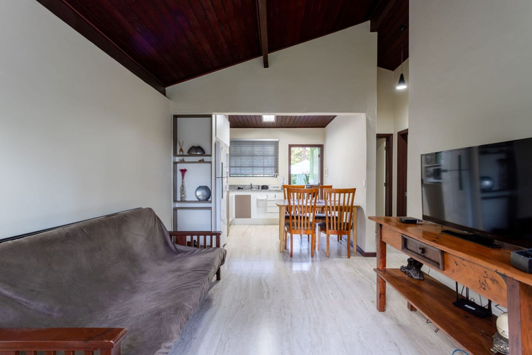 Room 5, Casa com Piscina Churrasqueira e Sauna, Petrópolis