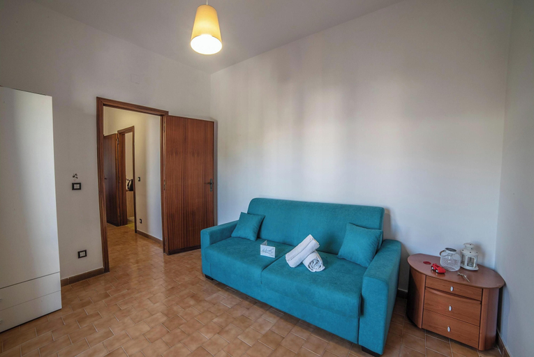 Living area 4, Tramonto D'oro Apartment Near The Beach, Lecce