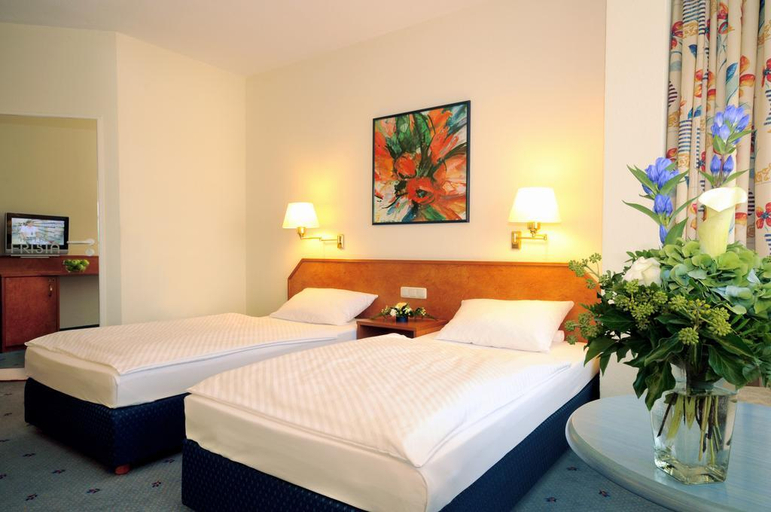 Bedroom 5, Best Western Hotel Frisia, Leer