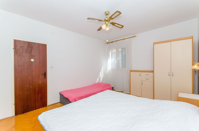 Bedroom 3, Apartments Kata, Supetar