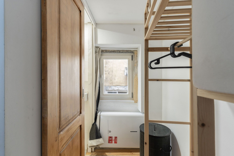 Bathroom 4, Santos Studio by Homing, Lisbon
