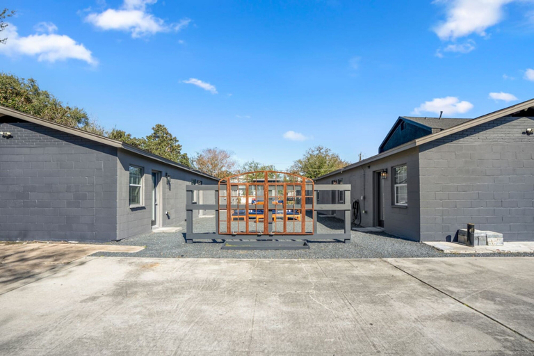 Room 3, East End Studio Close to Houston Hotspots, Houston