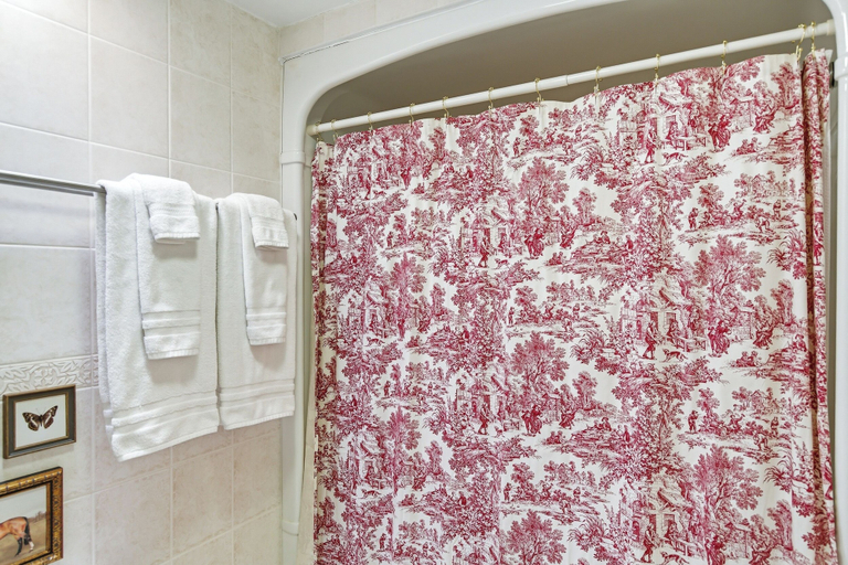 Bathroom 3, Finlay House Bed and Breakfast Niagara - on - the - Lake, Niagara
