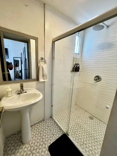Bathroom 5, Jazz & Stay, Guadalajara