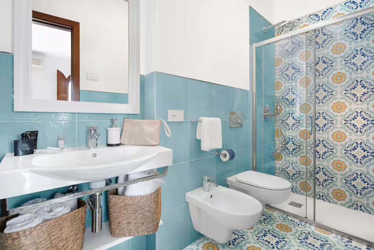 Bathroom, Casa Giovanna A in Massa Lubrense, Napoli