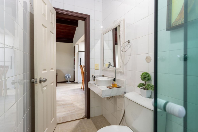Room 4, Casa com Piscina Churrasqueira e Sauna, Petrópolis