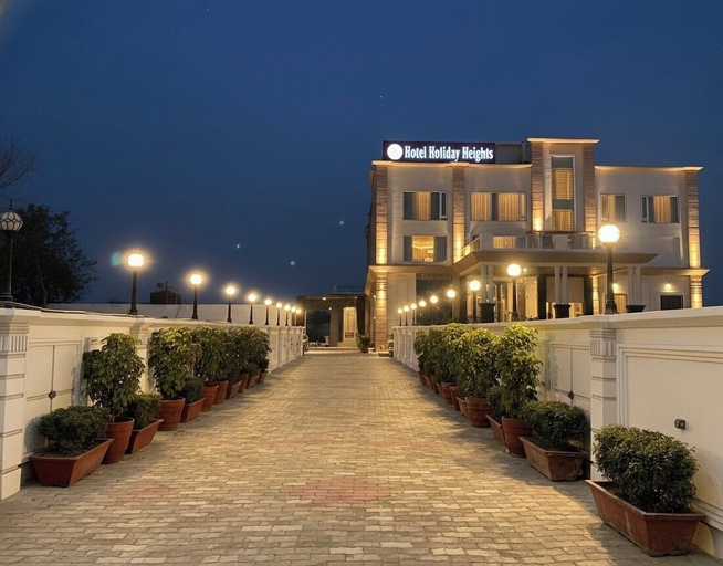 Exterior 2, Hotel Holiday Heights, Varanasi