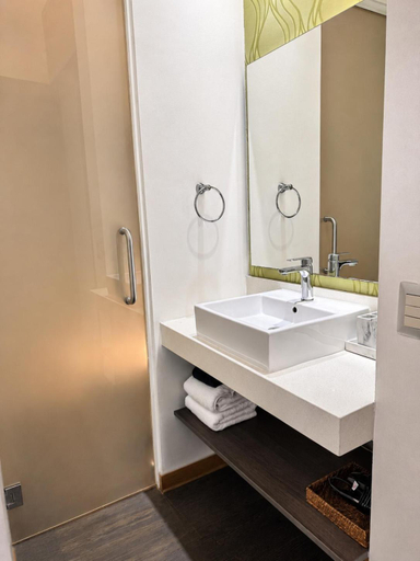 Bathroom 5, BHB Hotel Boutique, Santiago