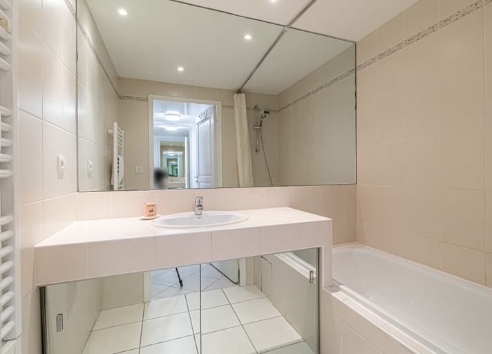 Room 3, One Bedroom Flat Near Monaco, Alpes-Maritimes