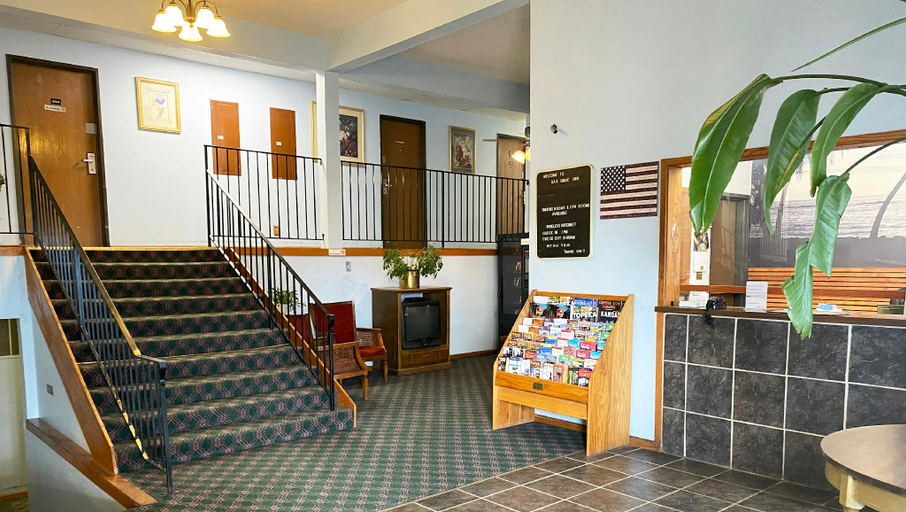 Others 5, Oak Grove Inn, Kansas City