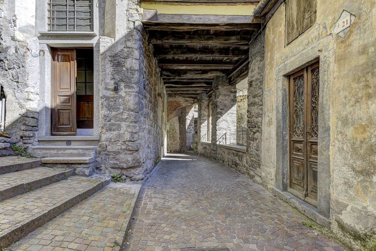 Room 5, Argegno Vintage by Wonderful Italy, Como