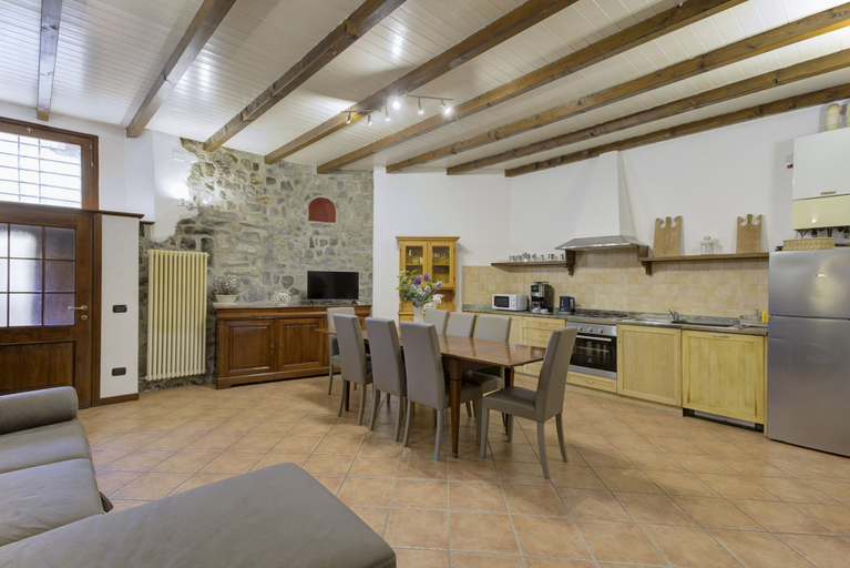 Room 3, Argegno Vintage by Wonderful Italy, Como