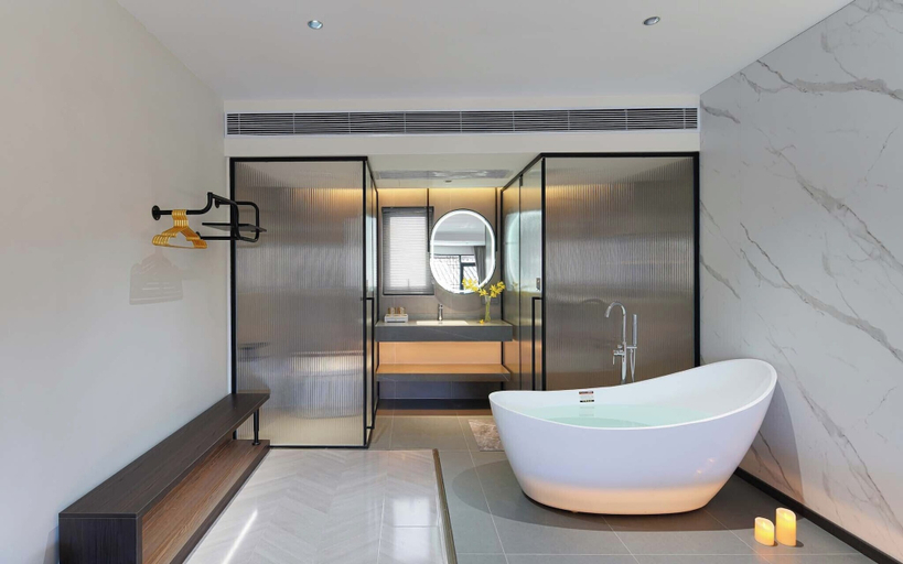 Deep soaking bathtub 5, The Naxi Hereditary Courtyard - Chinese Nature's Design Retreat - Free Pick-up from Airport for 3 Nights, Lijiang