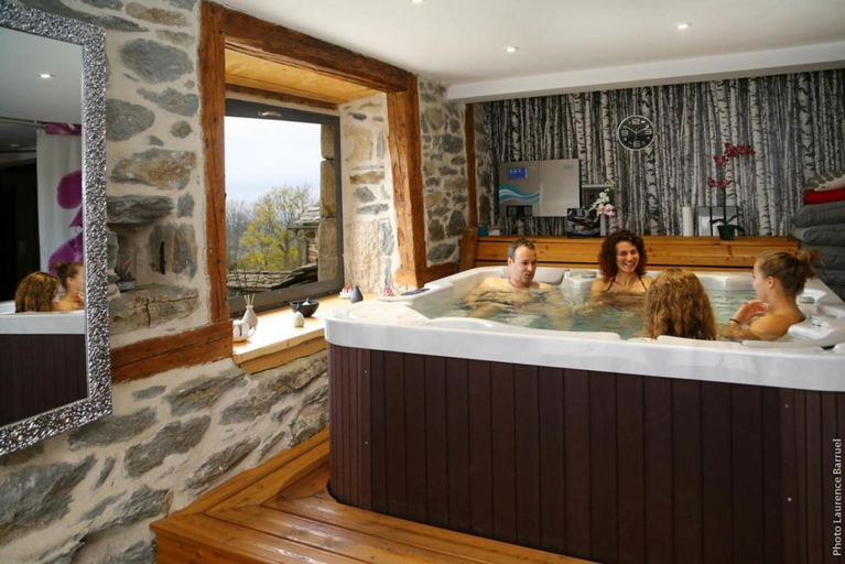 Bathroom 2, La Ferme du bien-etre, Haute-Loire