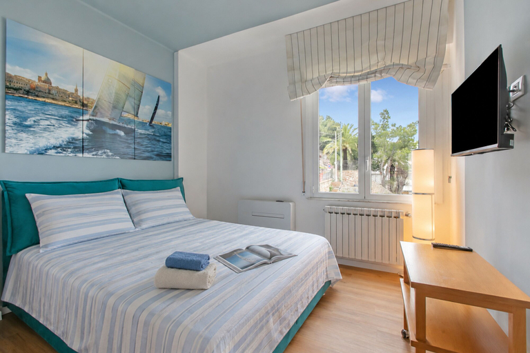 View from room, Kenyon Charm - Total Sea View, Savona