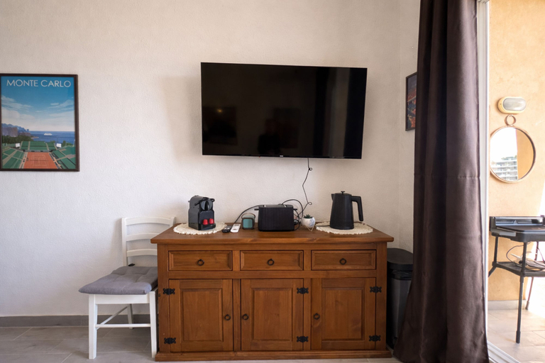 Room 3, T2 Balcony With Barbecue Tennis MC, Alpes-Maritimes