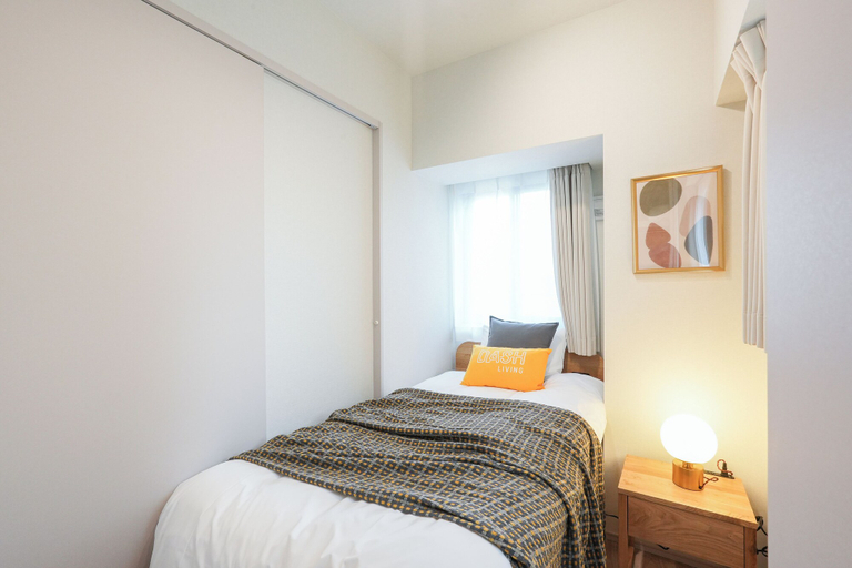 Room 4, Dash Living Asakusa South