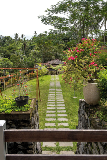 Property grounds 4, JoeWell Villas, Gianyar