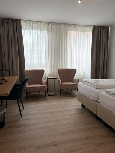 Bedroom 2, Hotel Flensburger Hof, Flensburg